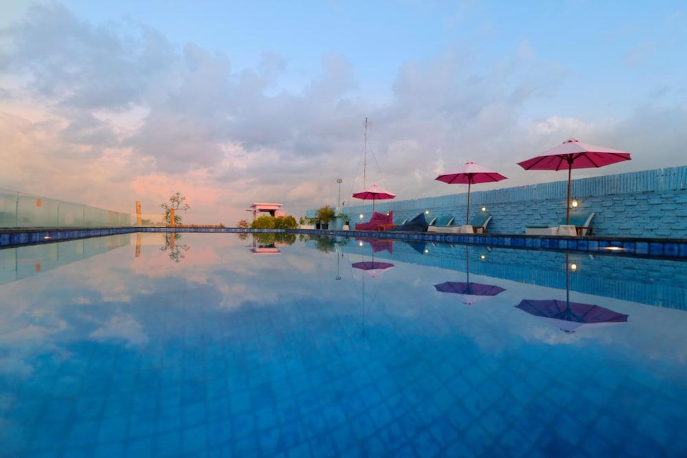 Koa D Surfer Hotel Canggu  Exterior photo